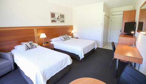 Comfort Inn Deakin Palms - Accommodation Sunshine Coast 2