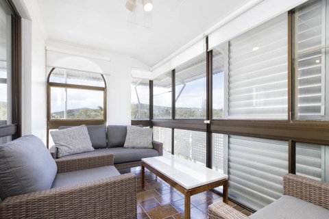 Commodore Apartment 8 - Accommodation Sunshine Coast 3