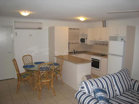 Como Apartments - Geraldton - Accommodation Sunshine Coast 0
