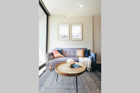 Convenient & Cozy 1BR Next To Mall. 10 Min To CBD - Accommodation Sunshine Coast 2