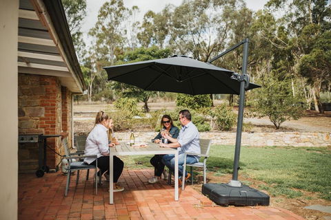 Cooke Cottage - Accommodation Sunshine Coast 2
