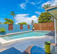 Coolum Waves Pet Friendly Holiday House