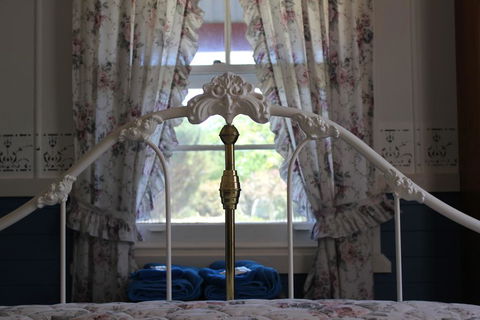 Coonawarra's Pyrus Cottage - Accommodation Sunshine Coast 2