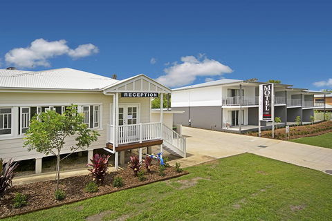 Cooroy Luxury Motel Apartments - Accommodation Sunshine Coast 1