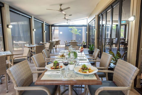 Coral Cay Resort - Accommodation Sunshine Coast 1
