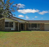 Corner Haven - family retreat with outdoor living