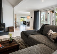 Cornish Hill House - Accommodation Sunshine Coast