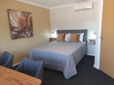 Cornwall House Accommodation - Accommodation Sunshine Coast 0