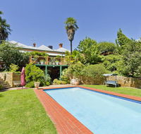 Corvah House - Accommodation Sunshine Coast