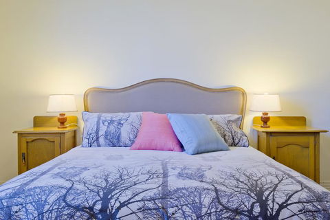 Corvah House - Accommodation Sunshine Coast 1