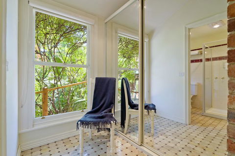 Corvah House - Accommodation Sunshine Coast 3