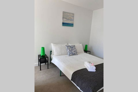 Cosy Apartment @ Clayton (Monash17) - Accommodation Sunshine Coast 0