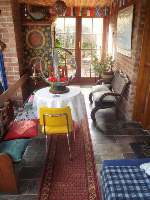 Cosy Apartment Accommodation In Hobart, New Town. - Accommodation Sunshine Coast 3