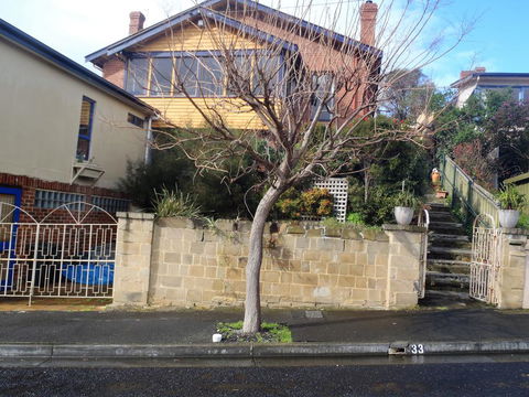 Cosy Apartment Accommodation In Hobart, New Town. - Accommodation Sunshine Coast 1