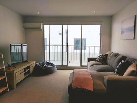 Cosy Modern Apartment In Brunswick - Accommodation Sunshine Coast 0