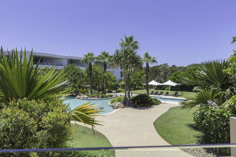 COTTON BEACH ON THE POOL 66 - Accommodation Sunshine Coast 0