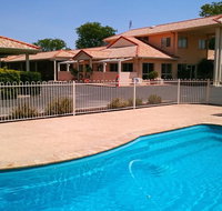 Country Roads Motor Inn - Accommodation Sunshine Coast