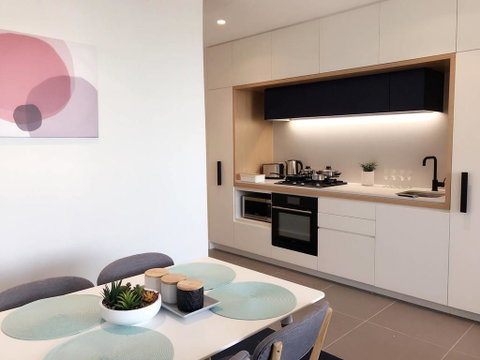 Cozy Melbourne Star 2 Bedroom Apartment Docklands - Accommodation Sunshine Coast 2