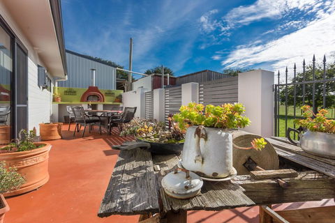 Cradle At Casa Blanca Country Retreat - Accommodation Sunshine Coast 0