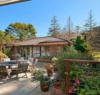 Craigdarroch Courtyard Cottage 22 Bartle Road - Accommodation Sunshine Coast