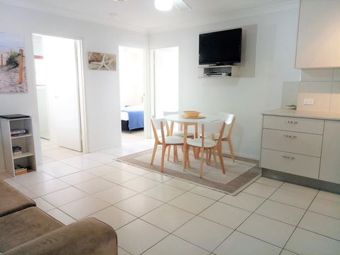 Cranbourne Court Unit 7 - Accommodation Sunshine Coast 1