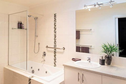 Creekside Apartment - Accommodation Sunshine Coast 2