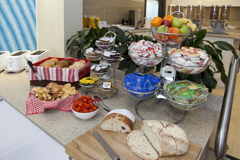 Cremorne Point Manor - Accommodation Sunshine Coast 1