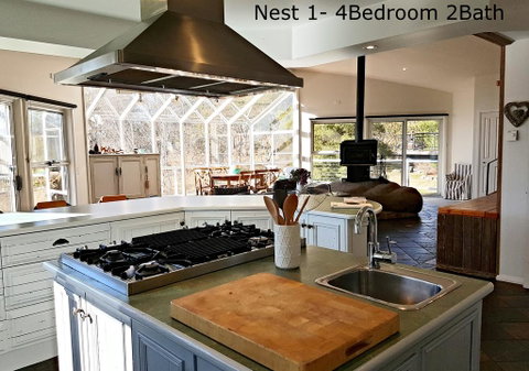 Crowes Nest Apartments - Accommodation Sunshine Coast 0