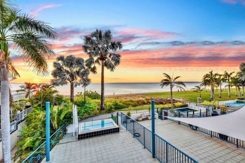 Cullen Bay Villa - Accommodation Sunshine Coast 0