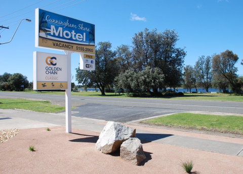 Cunningham Shore Motel - Accommodation Sunshine Coast 0