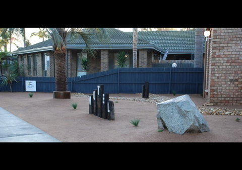 Cunningham Shore Motel - Accommodation Sunshine Coast 3