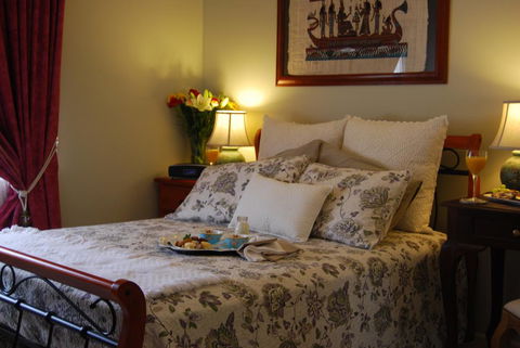 Cutmore Cottages - Highclaire House - Accommodation Sunshine Coast 2