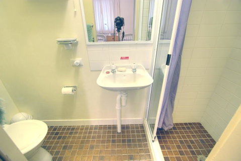 Dauphine 3/23 Townsend Street - Accommodation Sunshine Coast 1