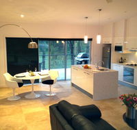 Deja Vu Estate - Accommodation Sunshine Coast