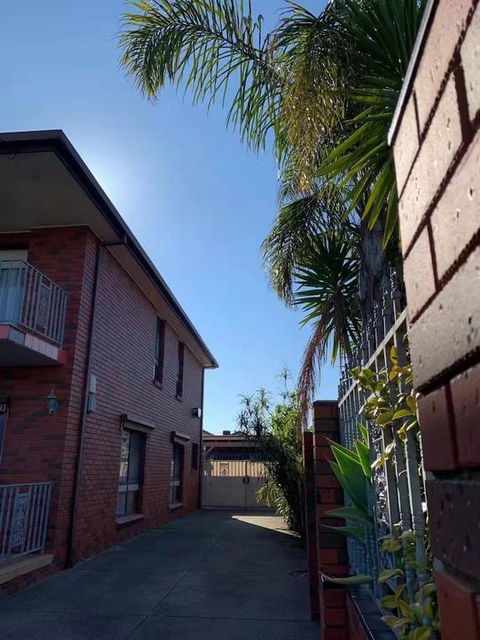 Delightful Bedroom In Bentleigh East - Accommodation Sunshine Coast 3