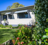 Dell-Lee Cottage - Accommodation Sunshine Coast