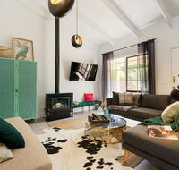Designer Town Villa - Accommodation Sunshine Coast