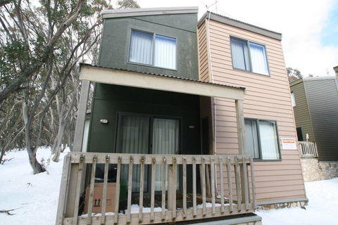 Discobulous 6 - Accommodation Sunshine Coast 1