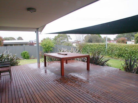 Do Drop Inn - Accommodation Sunshine Coast 3
