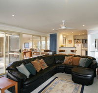 Dolphin 3 Bedroom House by Shoalwater Executive Homes - Accommodation Sunshine Coast