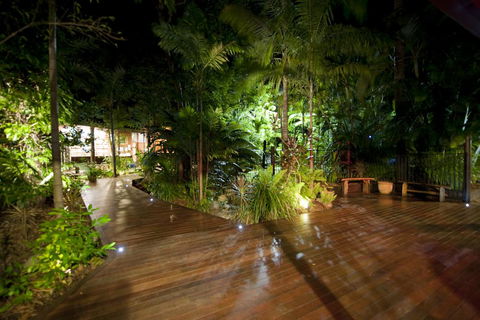 Dougies Backpackers Resort - Accommodation Sunshine Coast 1