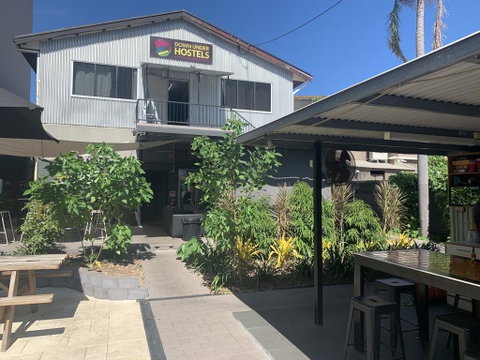 Down Under Hostels - Accommodation Sunshine Coast 1