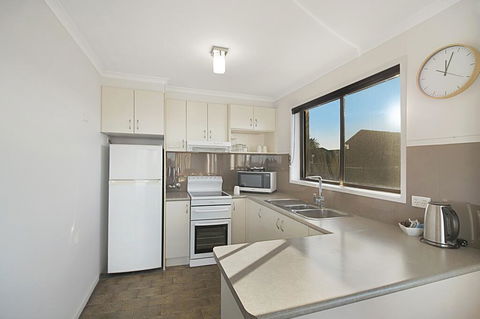 Eagle Heights Holiday Units - Accommodation Sunshine Coast 3