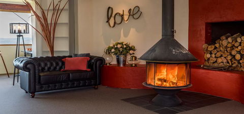 Eagle View Escape - Accommodation Sunshine Coast 3
