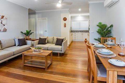 EAGLE VIEW UNIT 5 STAR - Accommodation Sunshine Coast 1