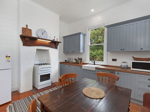EAMONT ON SACKVILLE - Accommodation Sunshine Coast 2