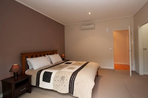 Eastern Beach - Accommodation Sunshine Coast 2