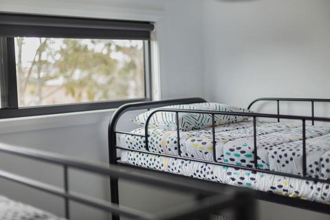 Elevation - Waterviews In Newlands Arm - Accommodation Sunshine Coast 3