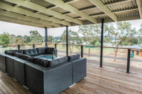 Elevation - Waterviews In Newlands Arm - Accommodation Sunshine Coast 2