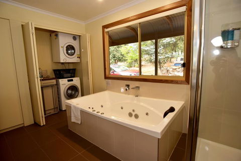 Ellimata Holiday Cottage - Accommodation Sunshine Coast 2